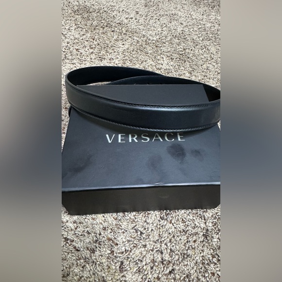 Versace Women’s Black Belt with Black Medusa Buckle Great Condition - Picture 12 of 16